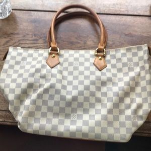 Louis Vuitton Damier bag